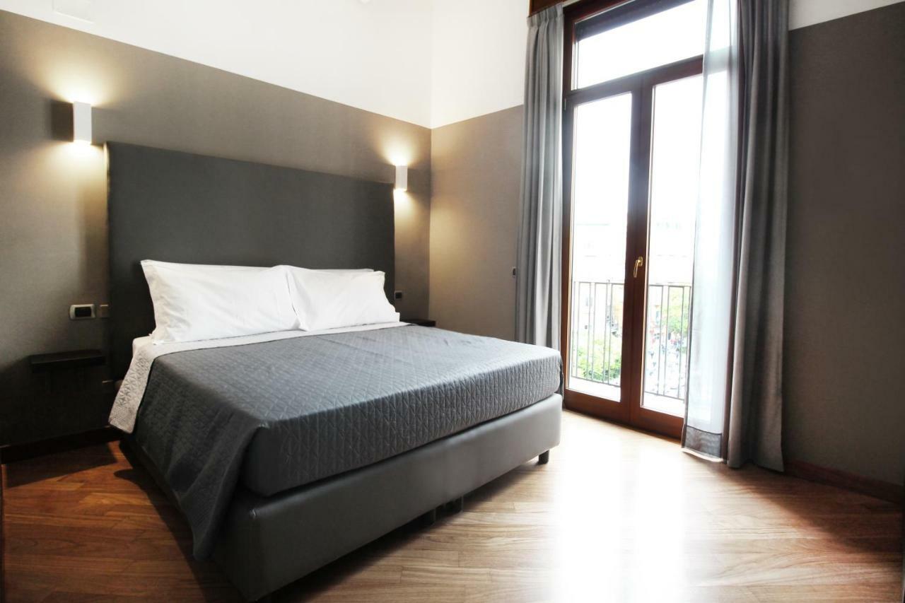 Piazza Carita Hotel Nápoly Kültér fotó